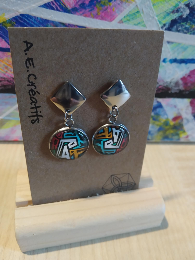 Boucles D&#039;oreilles Cabochons Couleurs Forme 