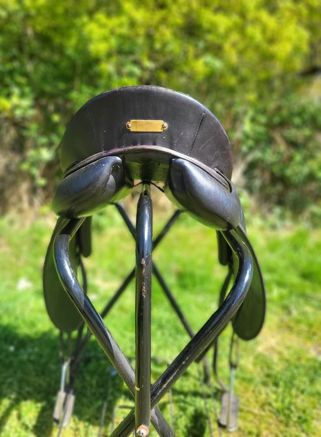 Selle de dressage Zaldi Super Kent 17,5"