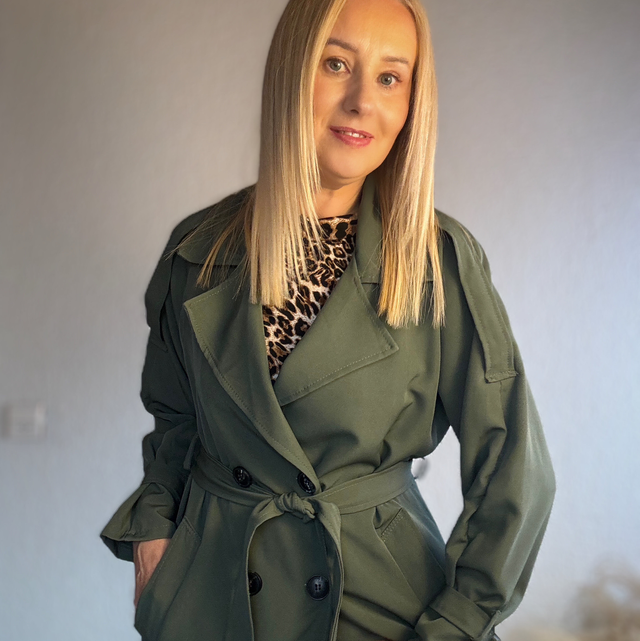 Khaki Trenchcoat Copine
