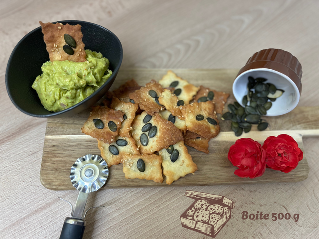 3. Crackers graines de courge et sésame (Boite 500g)