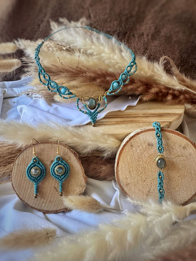 Boréale - Parure micro-macramé et labradorite / Collection Céleste