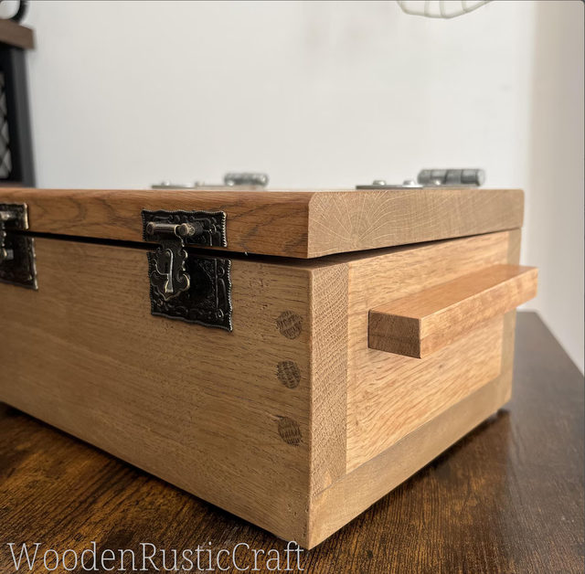 Solid Oak Keepsake Chest | Memory Box