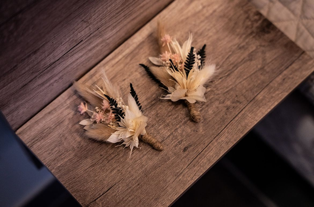 Boutonnière fleurs séchées bohème