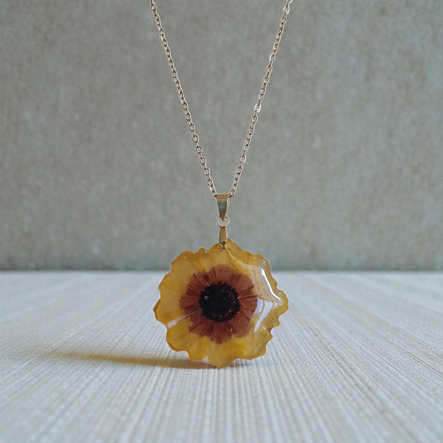 Colgante flor amarilla 015