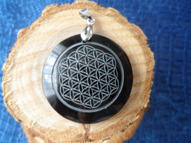Pendentif Fleur de Vie Obsidienne noire