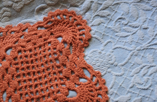 Doily pocket big banana bag