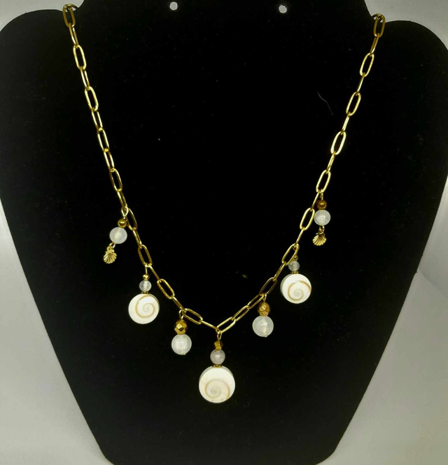 Collier trombone Oeil de Ste Lucie et sélénite