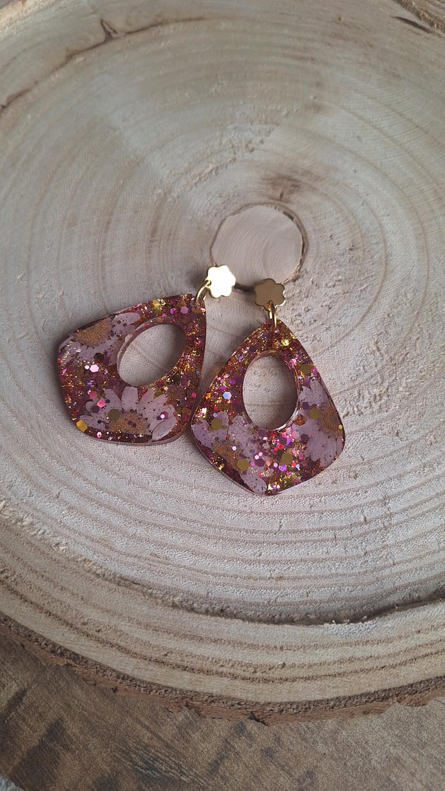 Boucles d'oreilles paillettes dorées/roses + fleurs