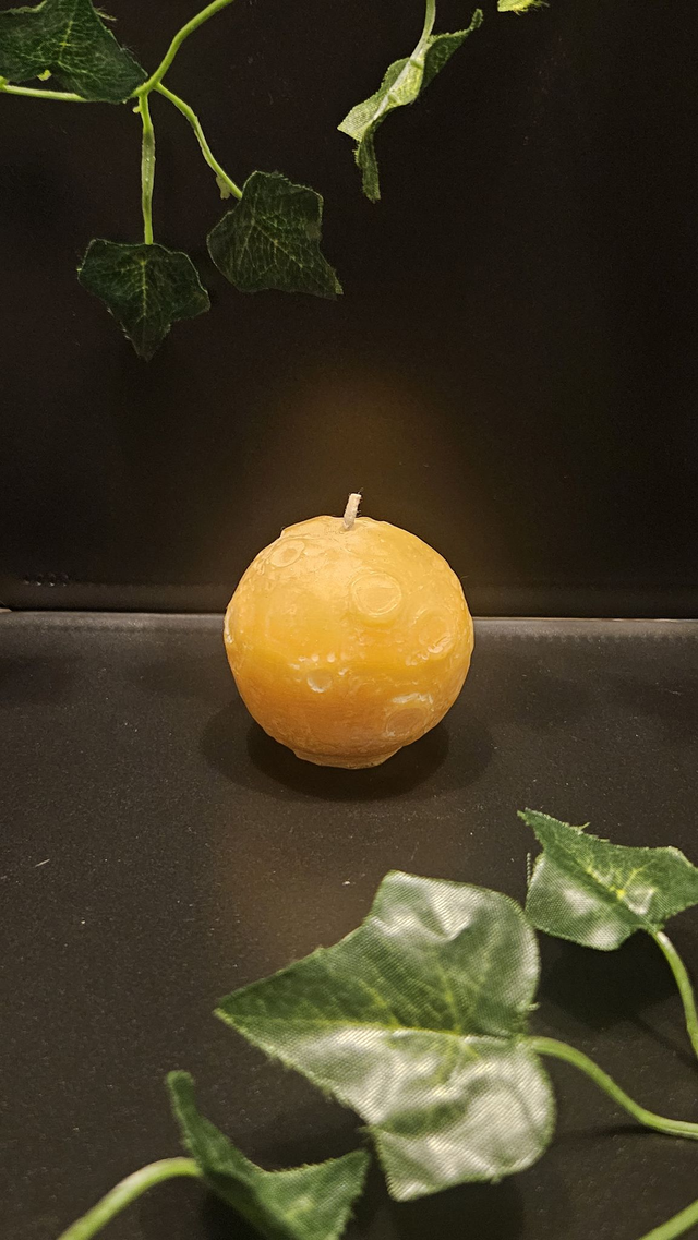 Bougie Lune (sphère) (pierre fine à l'intérieur)