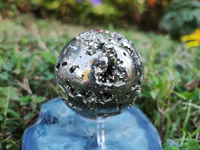 Sphère en Pyrite 60x60mm