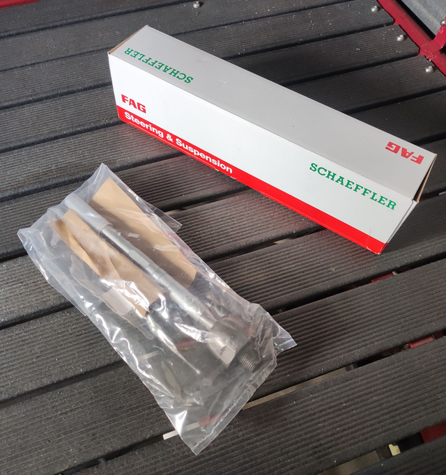 FAG Bmw e81/e87 Raidetankojen sisäpäät