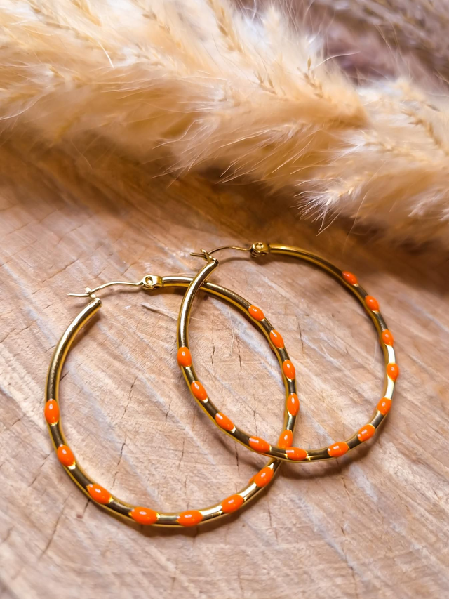 Boucles d'oreilles "Créoles émaillées" - Modèle orange et doré