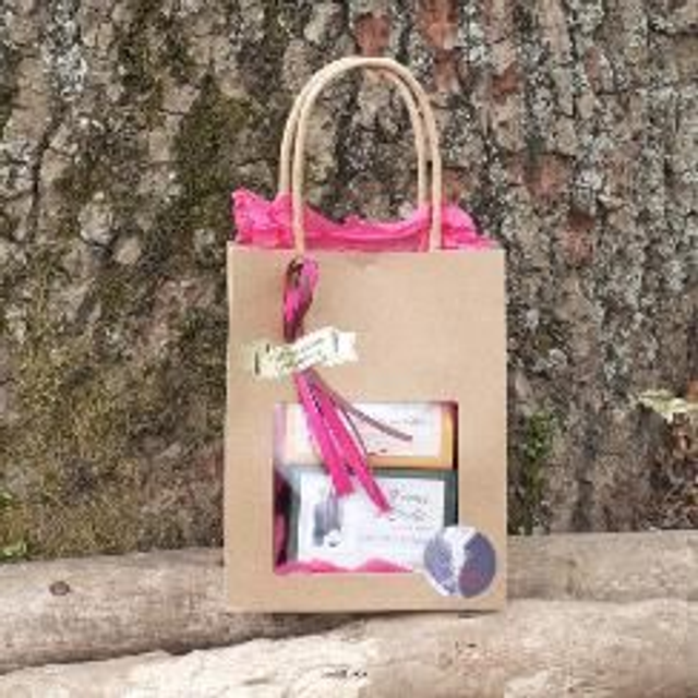 Pochette 2 savons: AMANDE ET LAIT/PIVOINE 