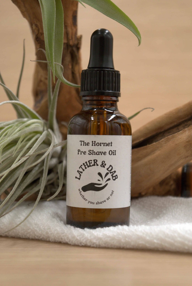 Pre Shave Oil: The Hornet – Uplifting Sweet Orange and Refreshing Rosemary Aromas