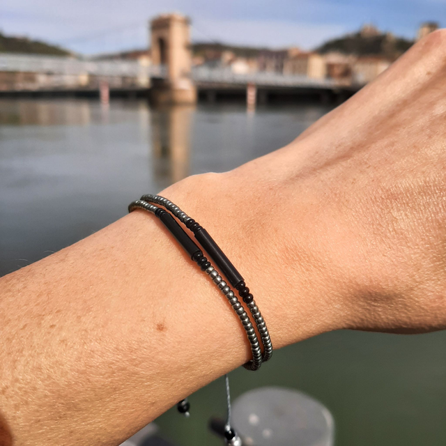 Bracelet double Super Elegant Femme Intense Inox Noir-Gris brillant sur nœud coulissant 