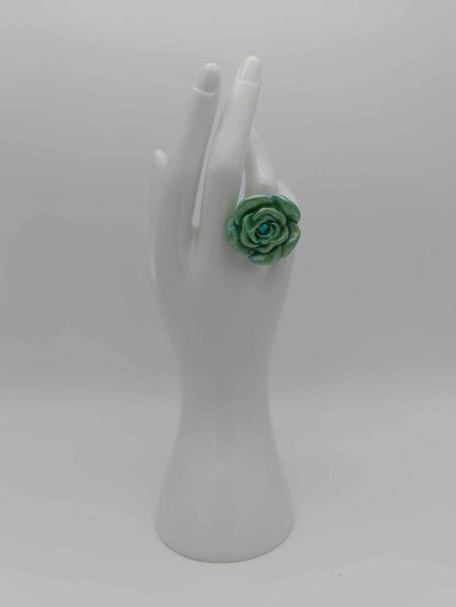 Bague en porcelaine froide Grande rose avec strass