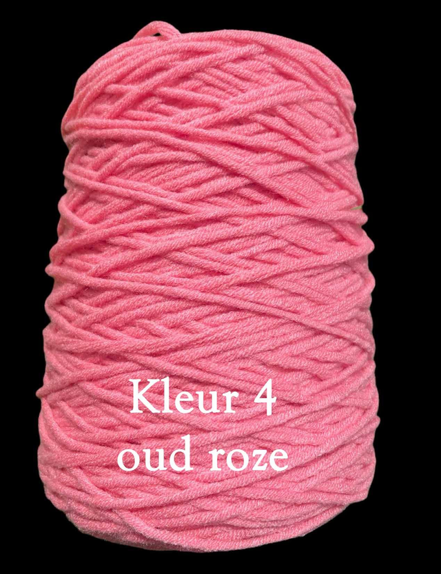 Tufting Yarns 400 gram 8 draads dik