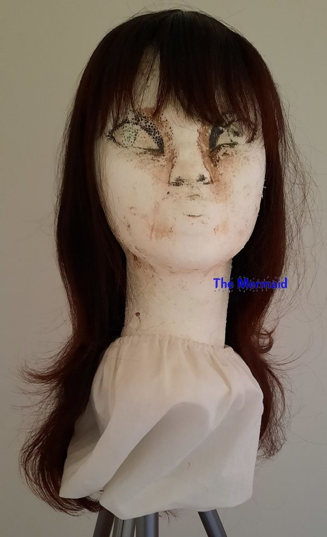 Heel donker bruine pruik