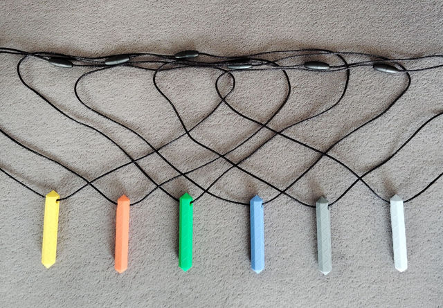 Colliers sensoriels : bâton à mâcher (Lot de 2)