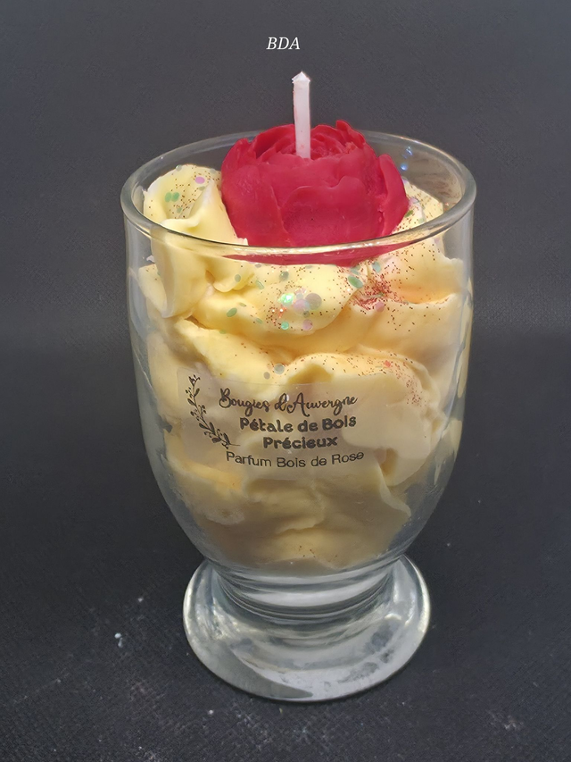 Pétale de Bois Précieux parfum Bois de Rose