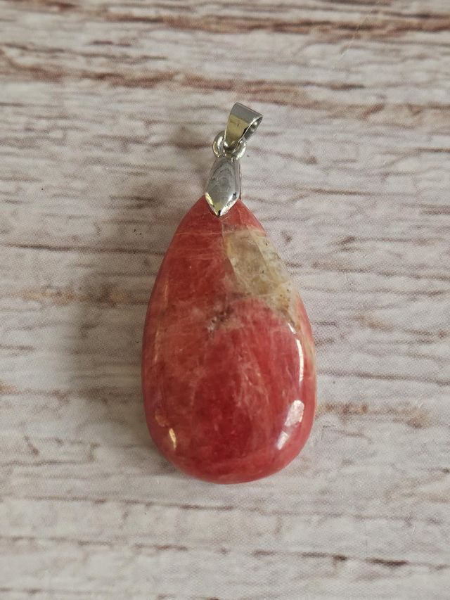 Pendentif en Rhodonite