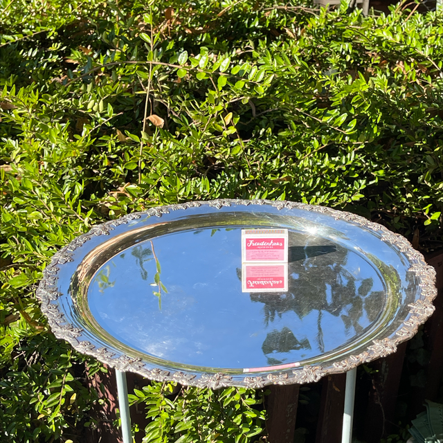 Rundes Silber Tablett Trauben