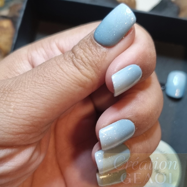 Babyboomer blue pailletée little Carré S créer sur commande délai de 7jours ouvrable