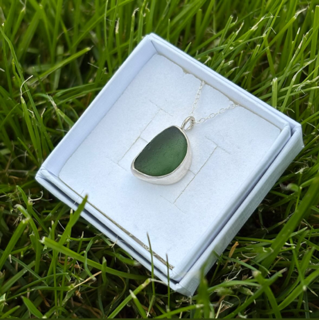 Green Seaglass &amp; Recycled Silver Necklace