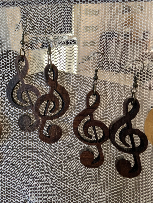 Boucle d'oreille clé de Sol