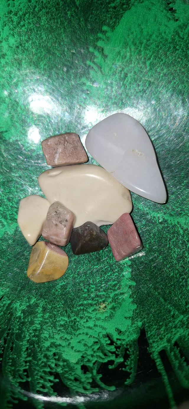 "Surprise me" opal tumble necklace