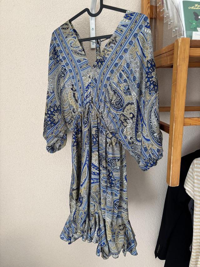 Robe bleue/gris motif floral (90)