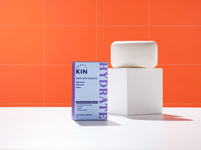 Hydrate Bar to deeply moisturise and nourish dry or dehydrated skin