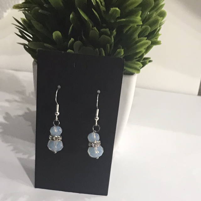 White Dangling Earrings- WDE08