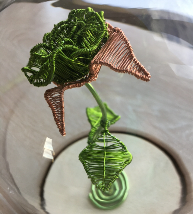 Single Rose - Green in Dome with Light