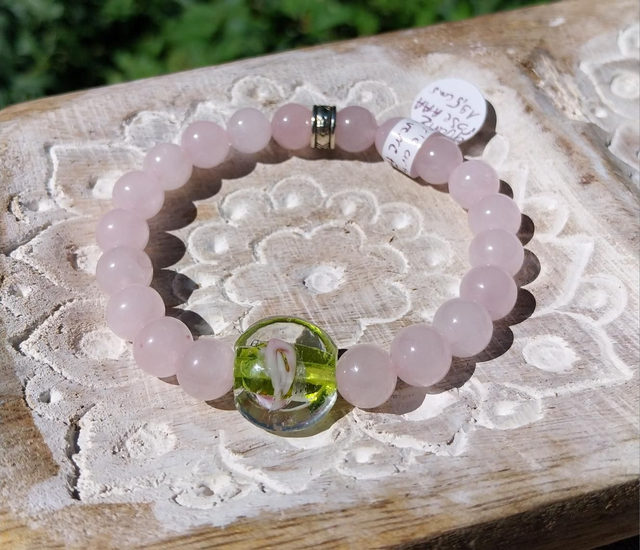 Bracelet Quartz rose et perle artisanale en verre de bohême 