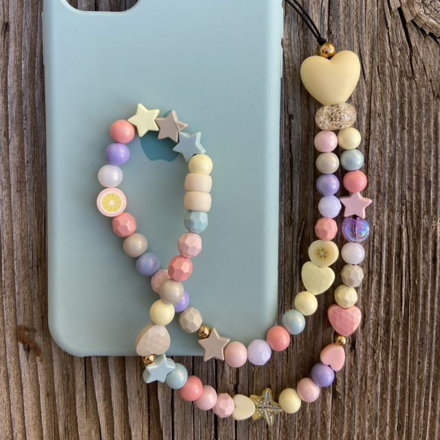 Grigri de téléphone personnalisable Bonbon d’Amour 🤍 Irisé pastel
