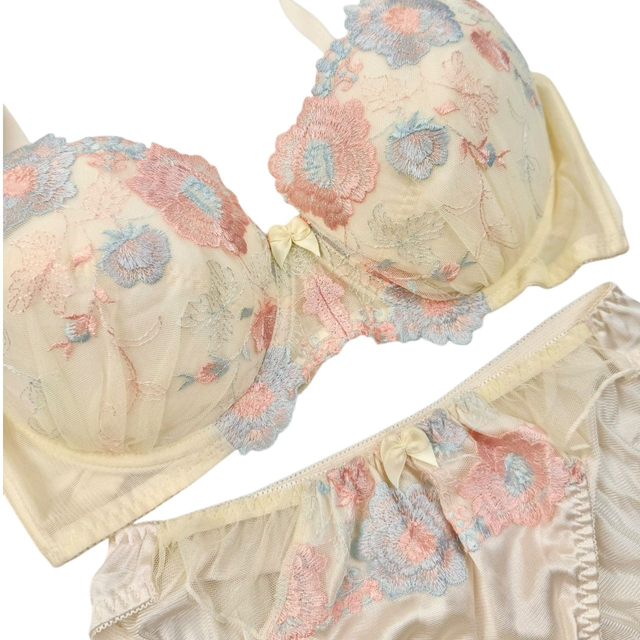 Butter yellow/cream Embroidered Japanese Bra + Underwear Set UK 36D