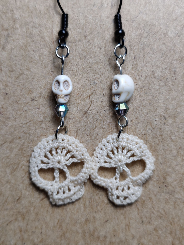 Boucles d'oreilles crâne (autres couleurs dispo)