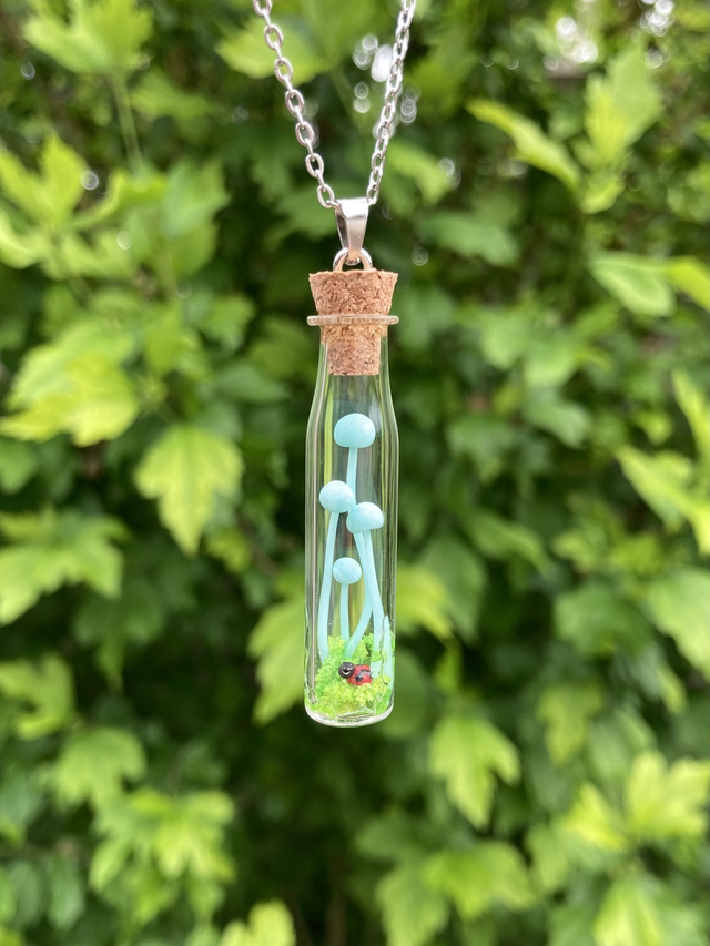 Pendentif champignon phosphorescent