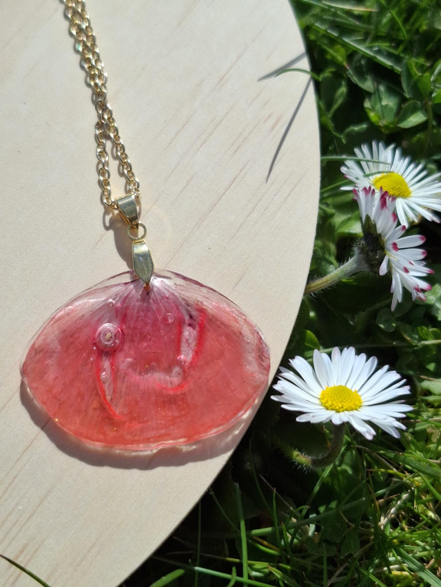 Collier pétale de coquelicot 