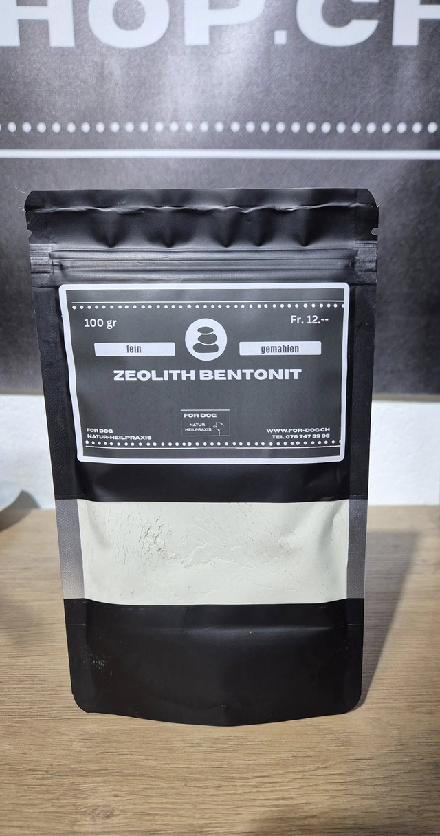 Zeolith-Pulver für Hunde – Natürlicher Bindungskomplex für den Darm 100 gr