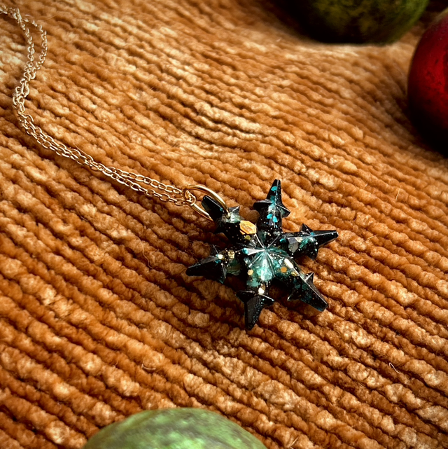 Snowflake Necklace Statement - Emerald Green