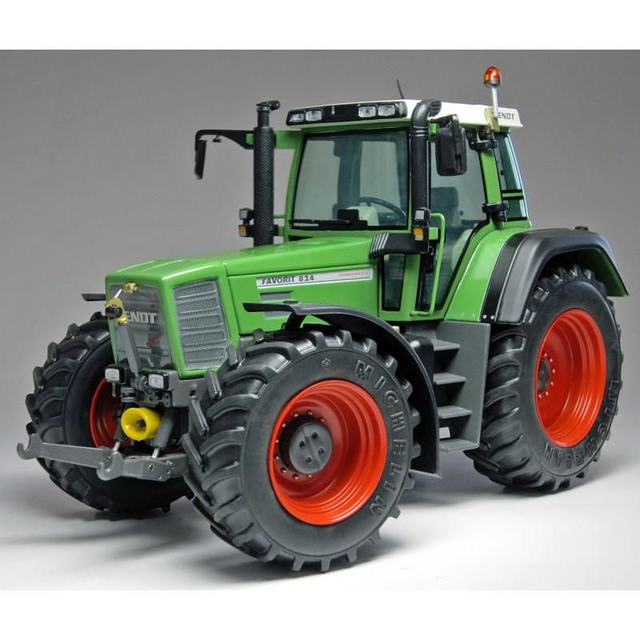 TRACTEUR MINIATURE FENDT FAVORIT 824 WEISE TOYS

