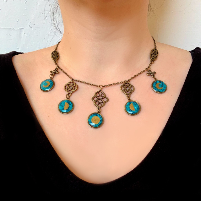 Ras-de-cou Cycle Lunaire 5 lunes - Capsule de Mars 2025