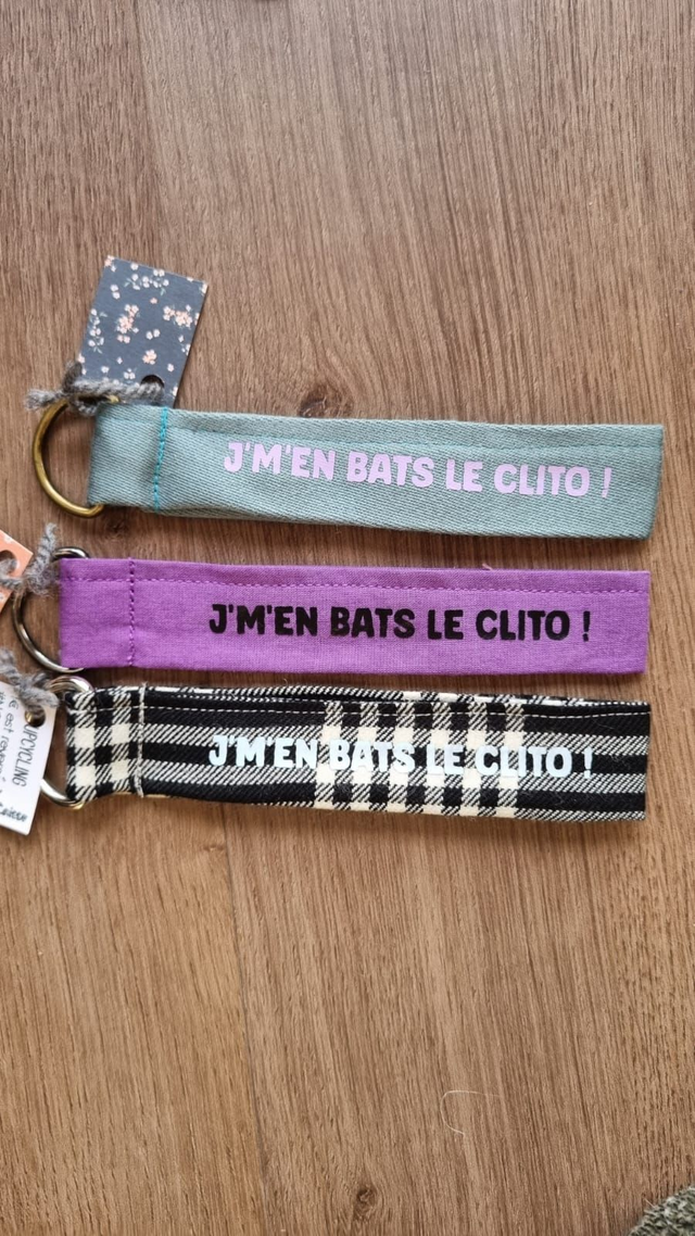 Porte clé "J'm'en bats le clito"
