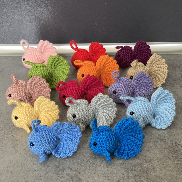 Porte-clés poisson rouge au crochet