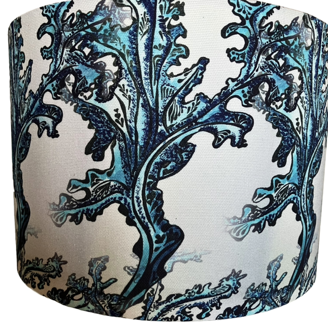 Whispers of the tide Lampshade