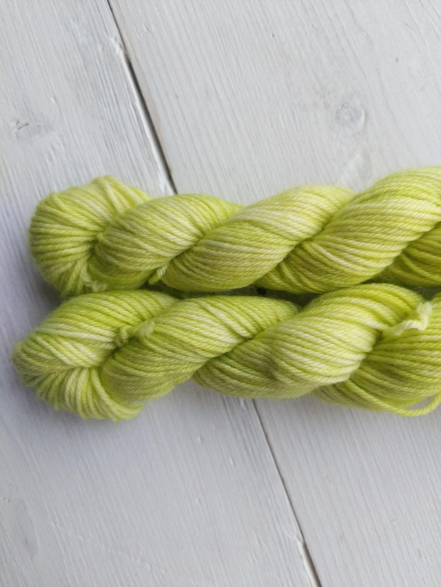 Mini Skein Nobile 4 ply 20g/80m