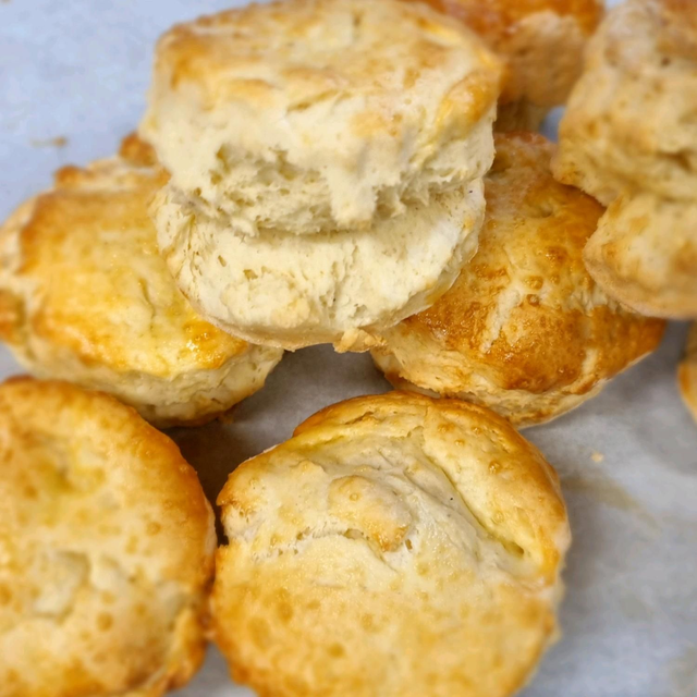 2xGluten and Dairy free plain Scones