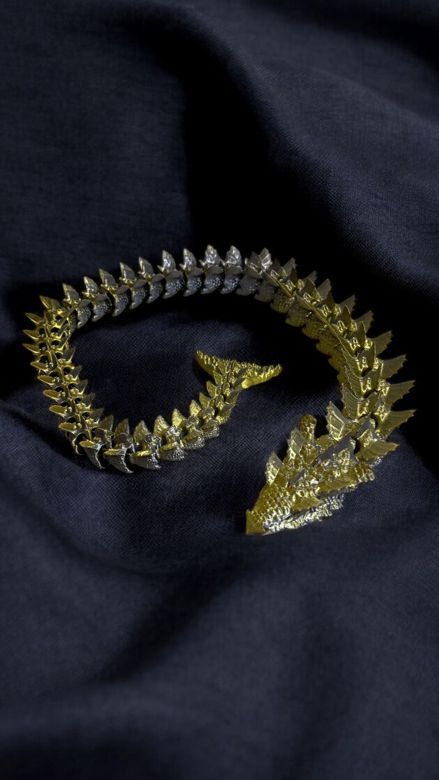 Dragon articulé 3D bicolore Effet brillant Or/Noir